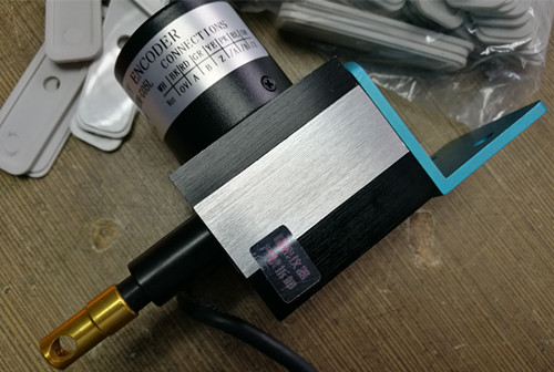 電子尺直線位移傳感器在工業(yè)自動化中的作用